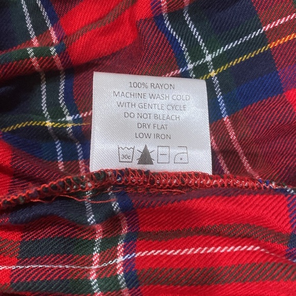 Mudpie red plaid Christmas top size medium - Picture 6 of 6